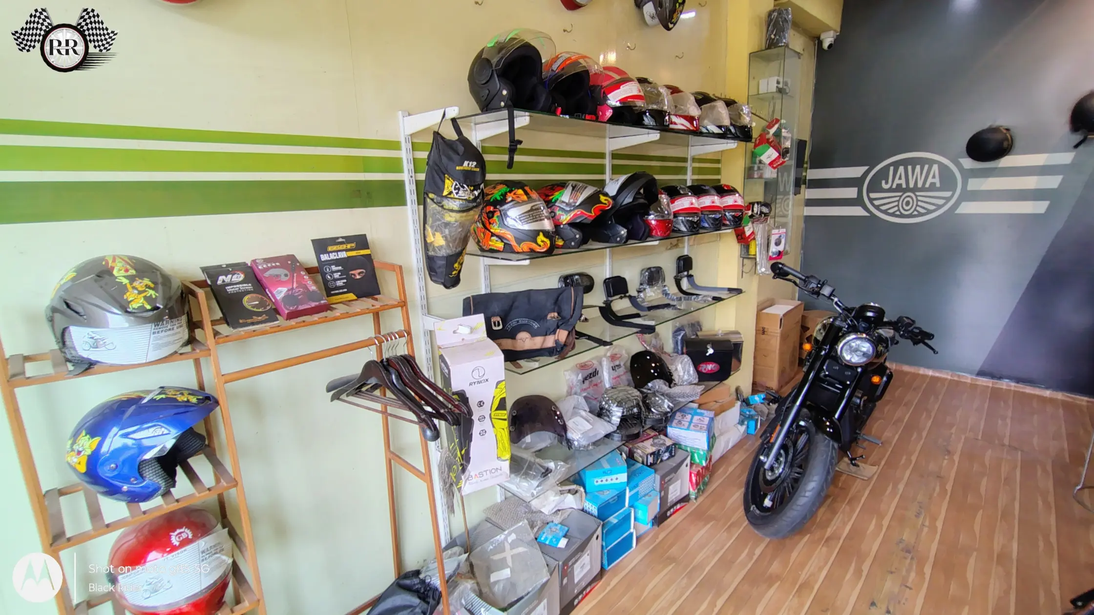 Yezdi - Showroom_2